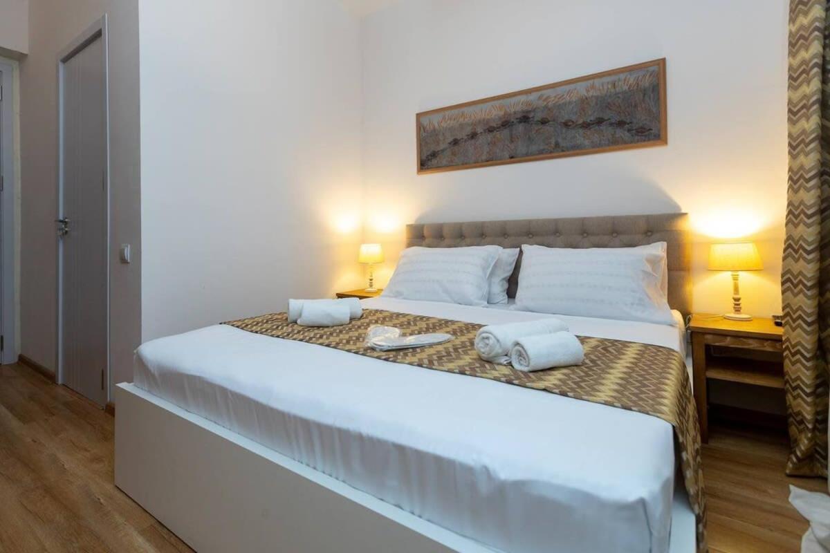 Wehost Liberty Square Apartments Tbilisi Exterior foto